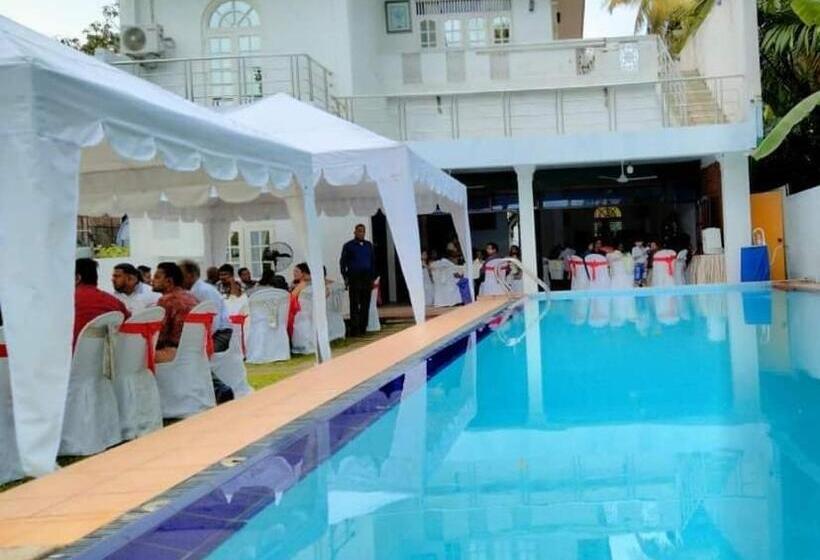 酒店 Aquila By Bolgoda Holiday Resort