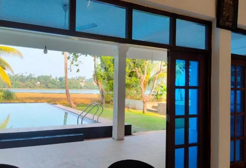 ホテル Aquila By Bolgoda Holiday Resort