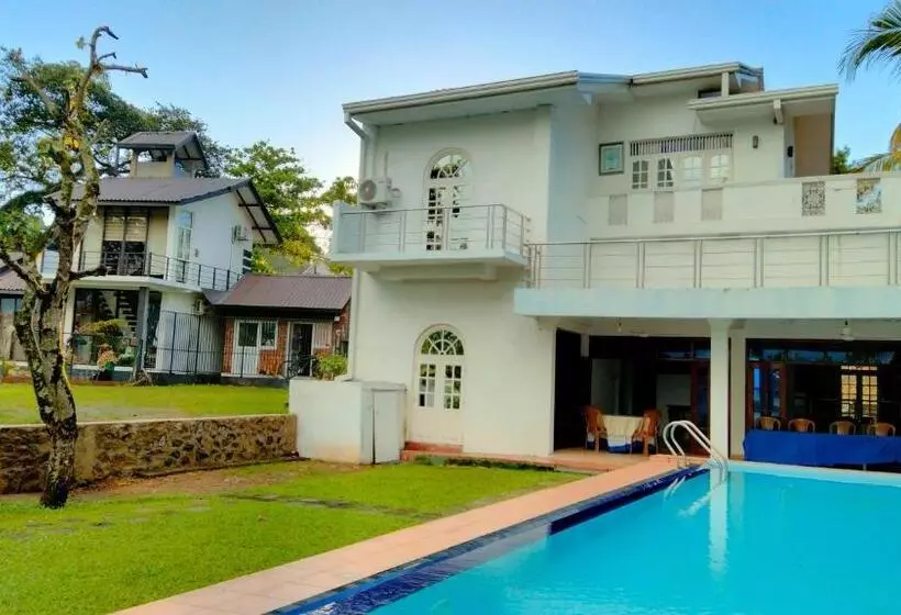 ホテル Aquila By Bolgoda Holiday Resort