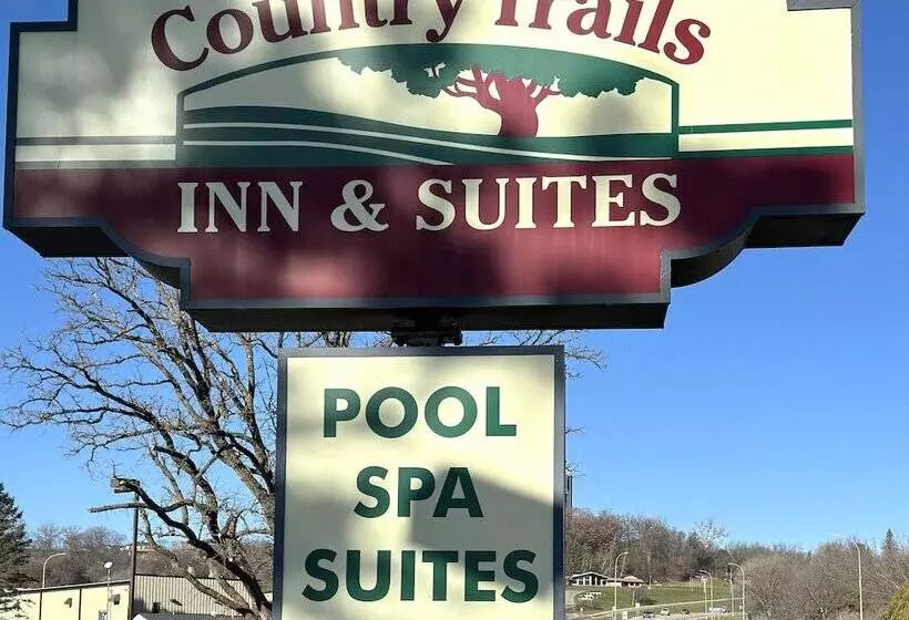 Hotelli Country Trails Inn &suites
