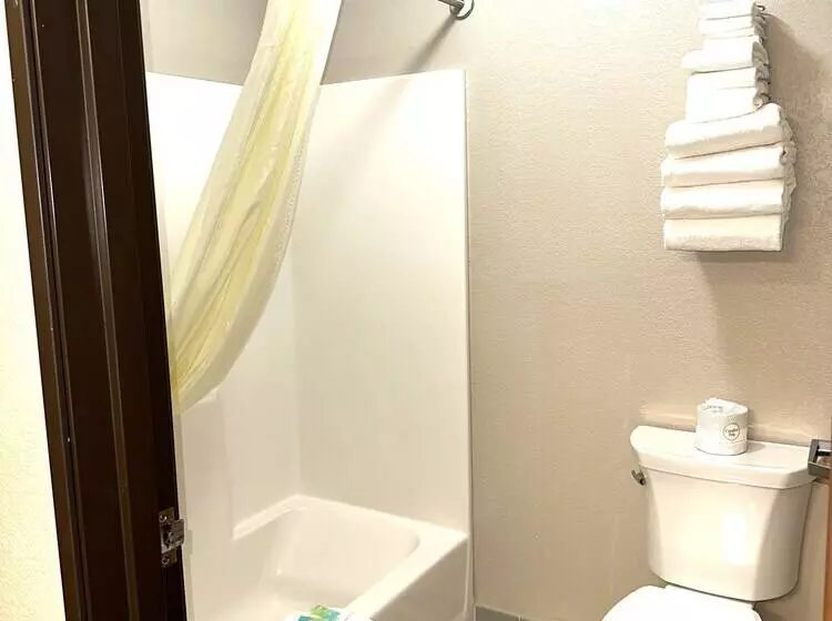 Hotelli Country Trails Inn &suites