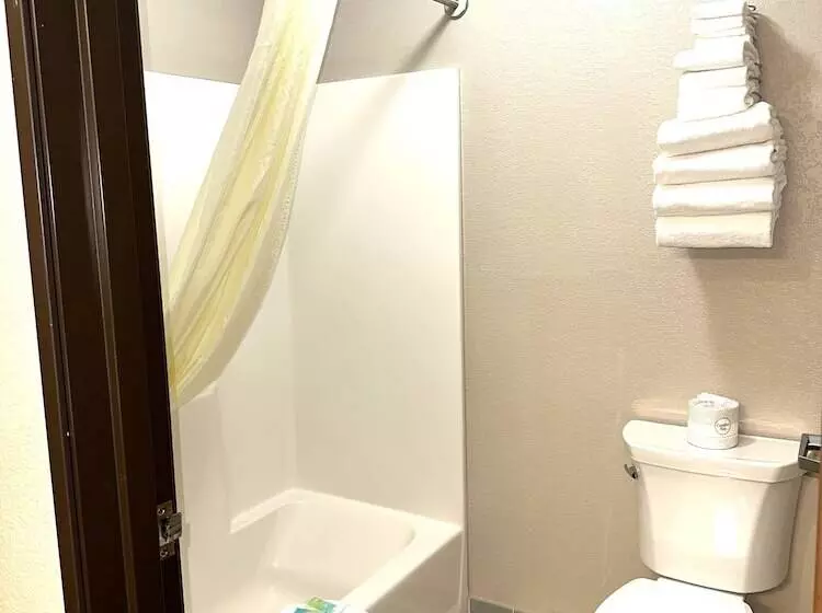 Hotelli Country Trails Inn &suites