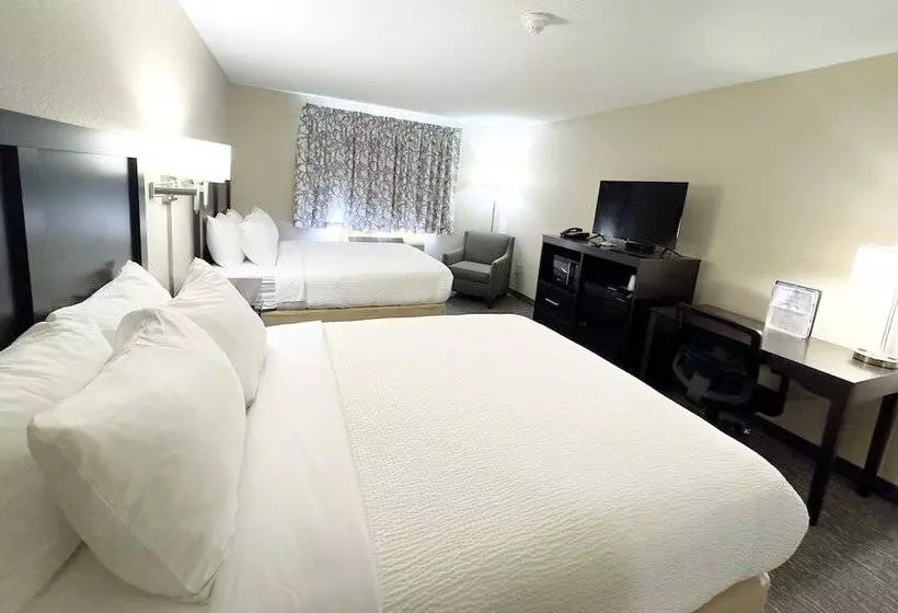 Hotelli Country Trails Inn &suites