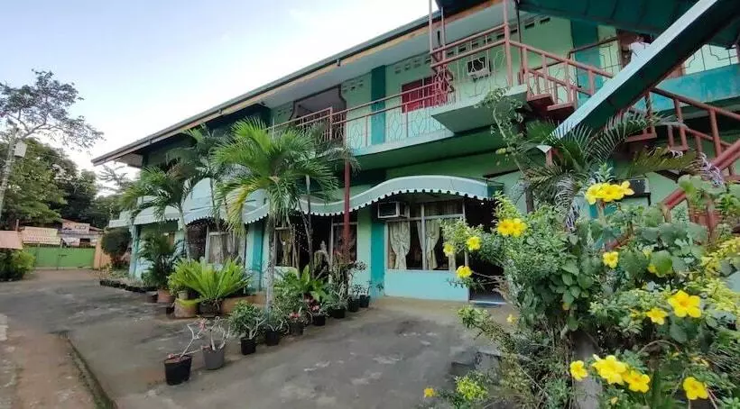 هتل Oyo 1038 William Hearts Pension