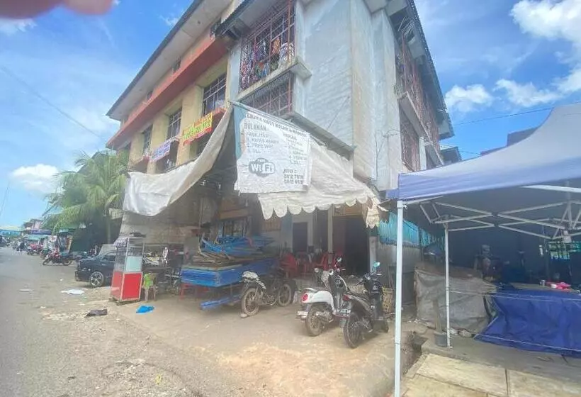 ホテル Spot On 93446 Penginapan Mak Yes