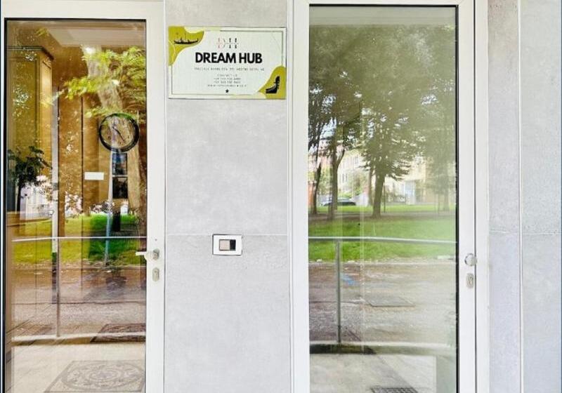 پانسیون Dream Hub