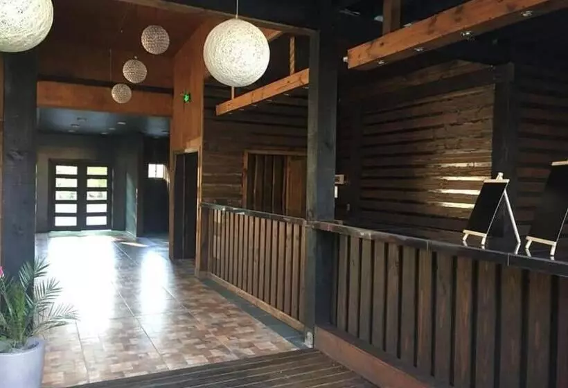 ペンション Hostal Y Cabañas Puerto Pucon
