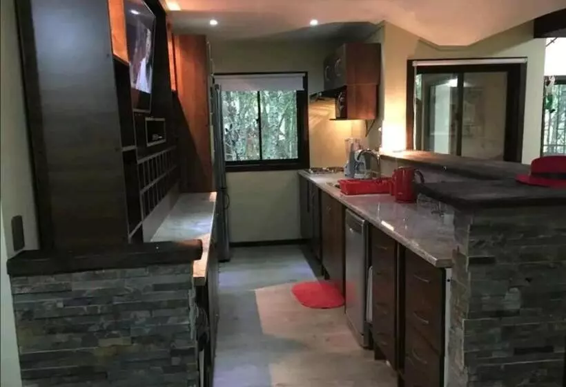 ペンション Hostal Y Cabañas Puerto Pucon