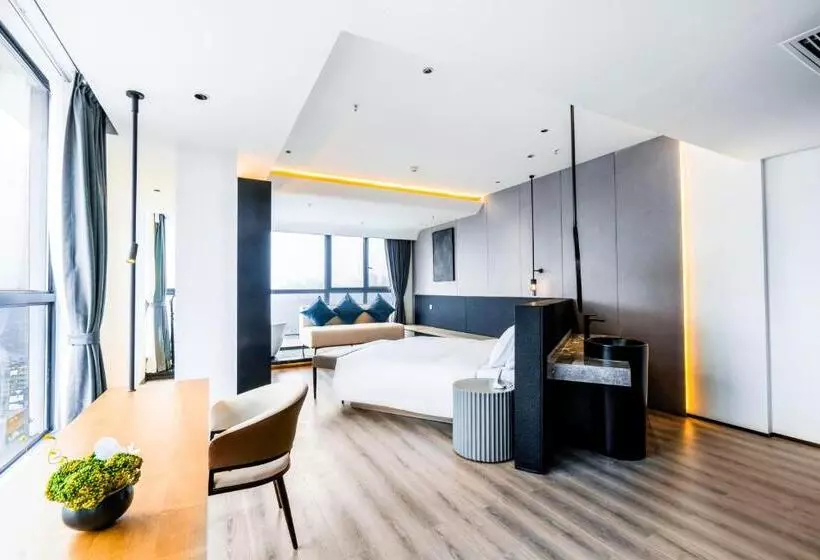 Yunmu Hotel Luzhou