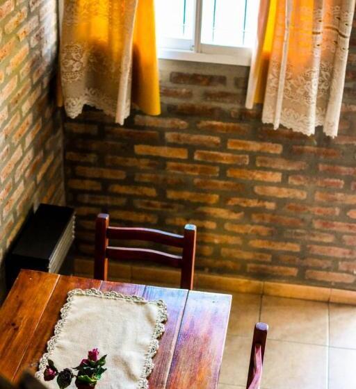 ユースホステル Cabañas De Mora