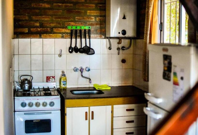 ユースホステル Cabañas De Mora