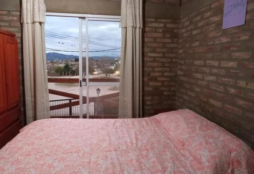 ユースホステル Cabañas De Mora