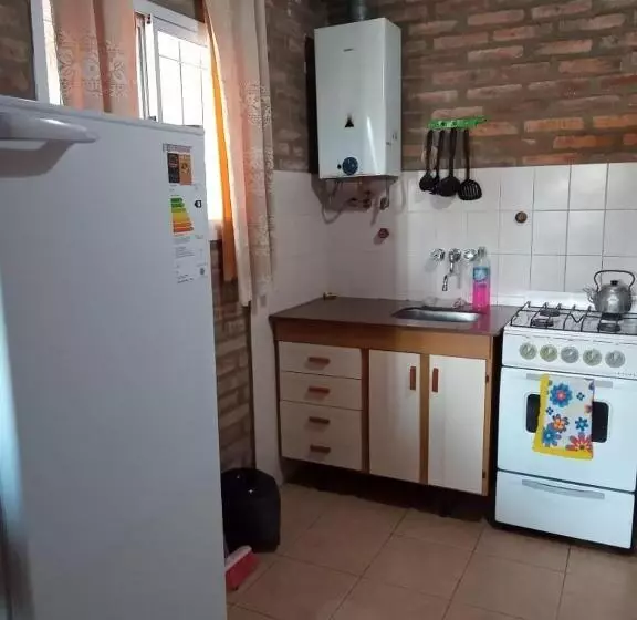 ユースホステル Cabañas De Mora