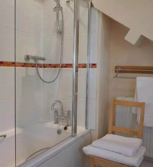 Aamiaismajoitus (B&B) Fron Haul