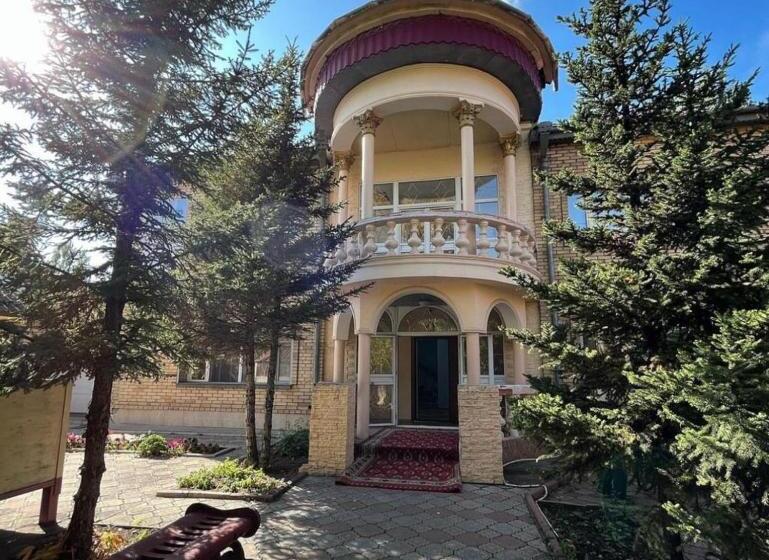 تختخواب و صبحانه Sezim