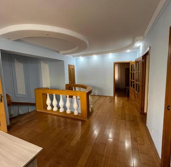 تختخواب و صبحانه Sezim