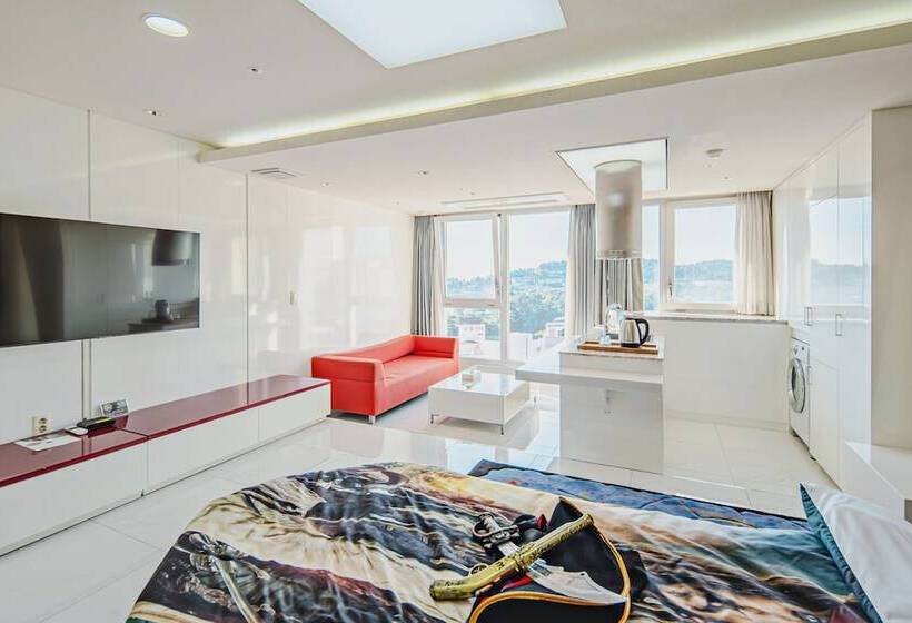 From H Oceanpalace Hotel Jeju