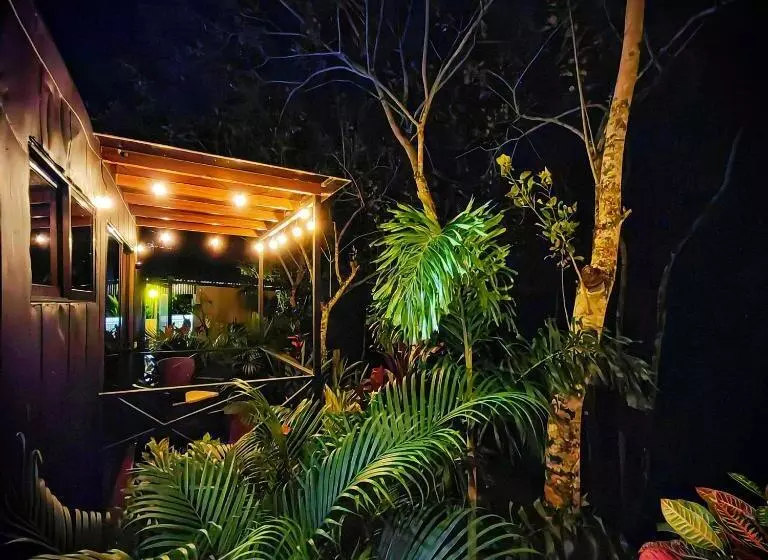 Hotelli Contenedores Corporativos