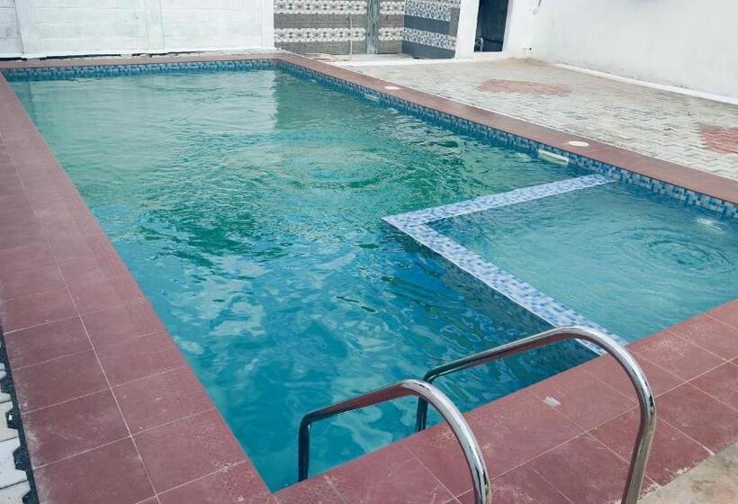 فندق Greenday Residency