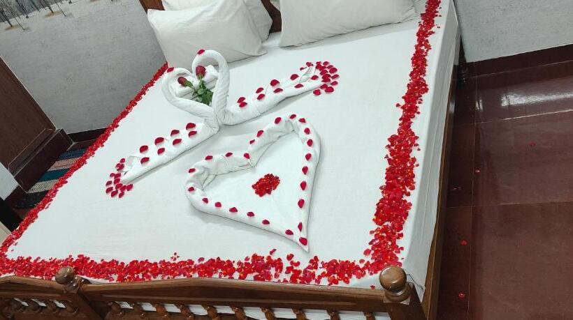 فندق Greenday Residency