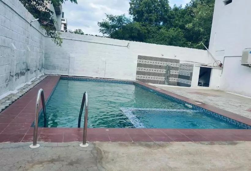 Hotelli Greenday Residency