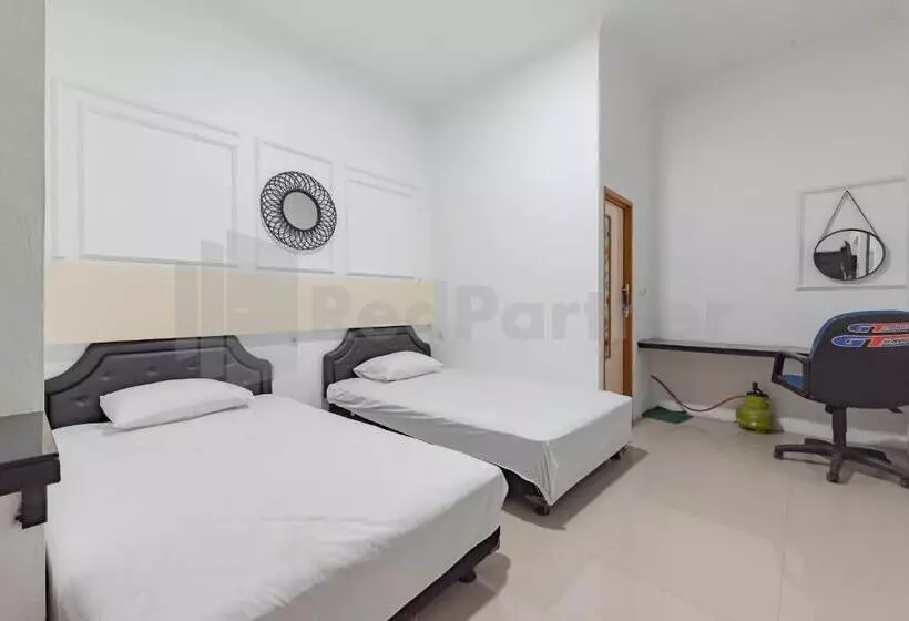 Hotelli Jm Guest House Lamaran Redpartner