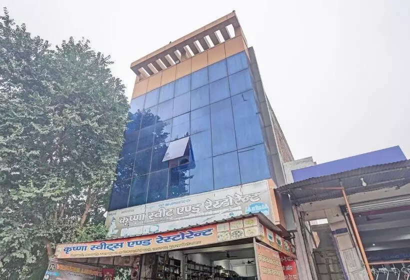 Hotelli Oyo Krishna Restaurant Near Line Paar