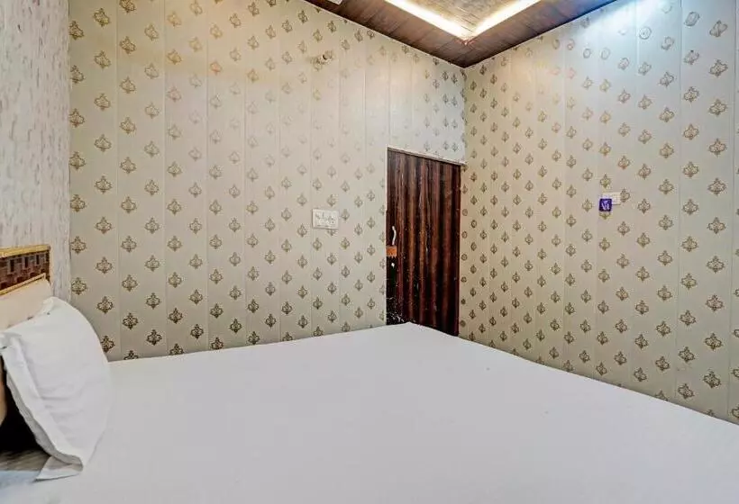 Hotelli Oyo Krishna Restaurant Near Line Paar
