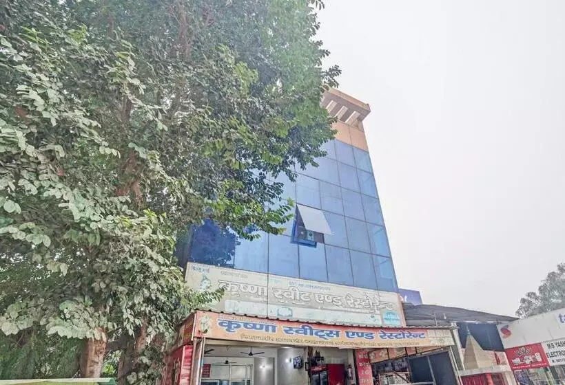 Hotelli Oyo Krishna Restaurant Near Line Paar