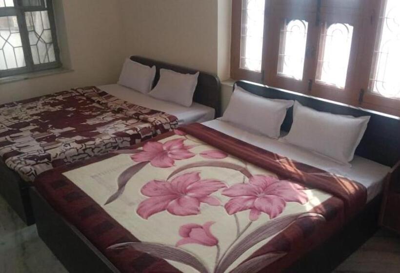 ホテル Pushkar Mountain Resort