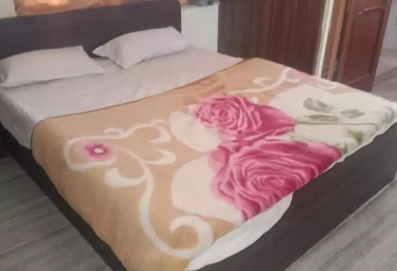 Hotel Pushkar Mountain Resort