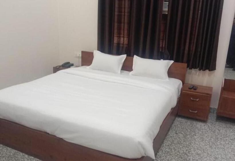 ホテル Pushkar Mountain Resort