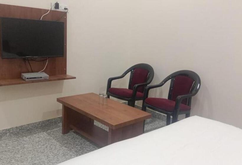 ホテル Pushkar Mountain Resort