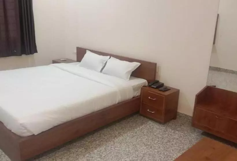 Hotel Pushkar Mountain Resort