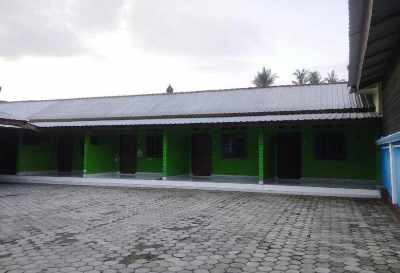 Otel Spot On 93436 Penginapan Mekar Sari