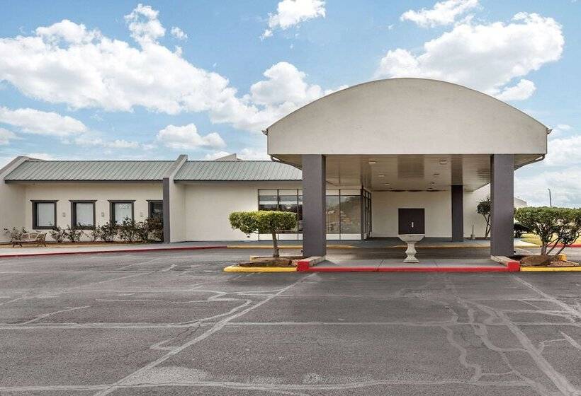 ホテル Suburban Studios Gainesville