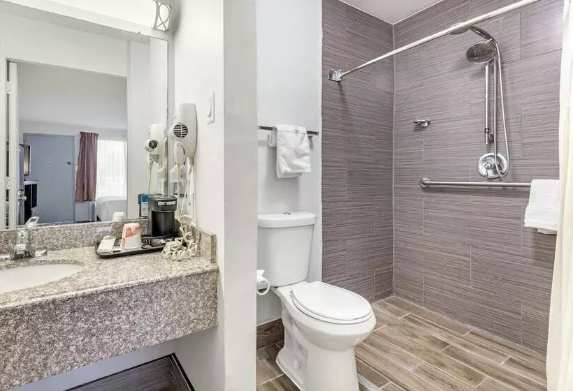 Hotelli Suburban Studios Gainesville