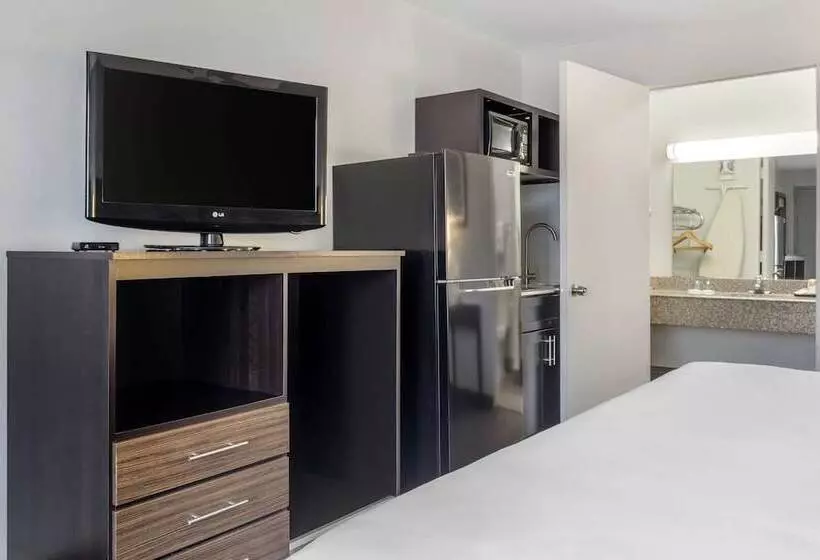 Hotelli Suburban Studios Gainesville