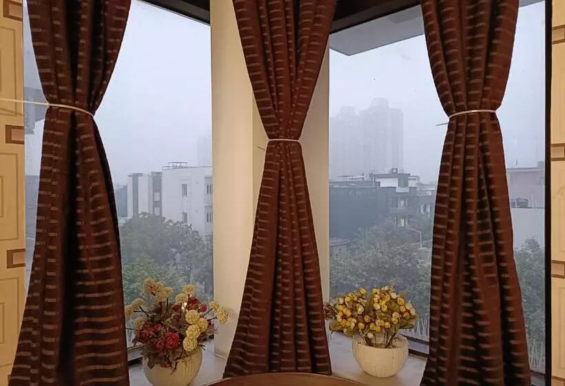 Hotelli The Sunrise View   Corporate Stay