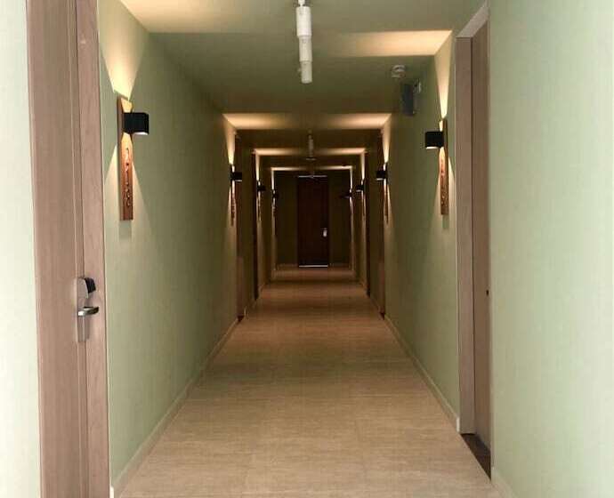 هتل Trip Monkey Del Río