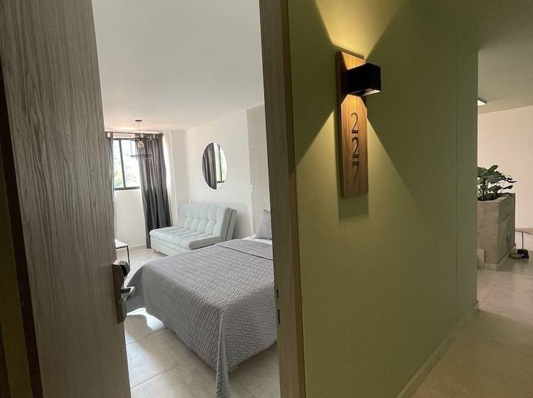 هتل Trip Monkey Del Río