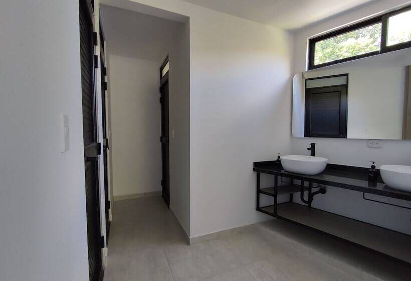 هتل Trip Monkey Del Río