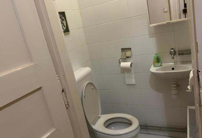 פנסיון Buda Nyugati Railway Station