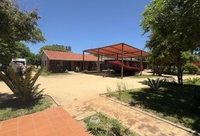 Peri Peri Divers B&b Morrungulo