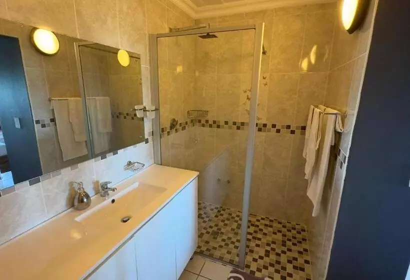 Peri Peri Divers B&b Morrungulo