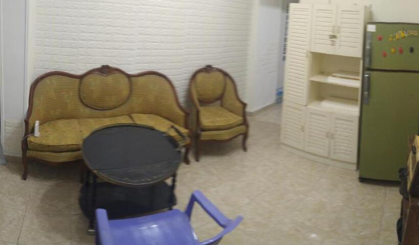 Victoria Hostel For Men Only