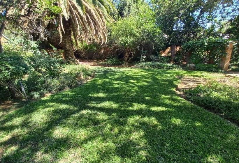 민박 Leicester Guest House