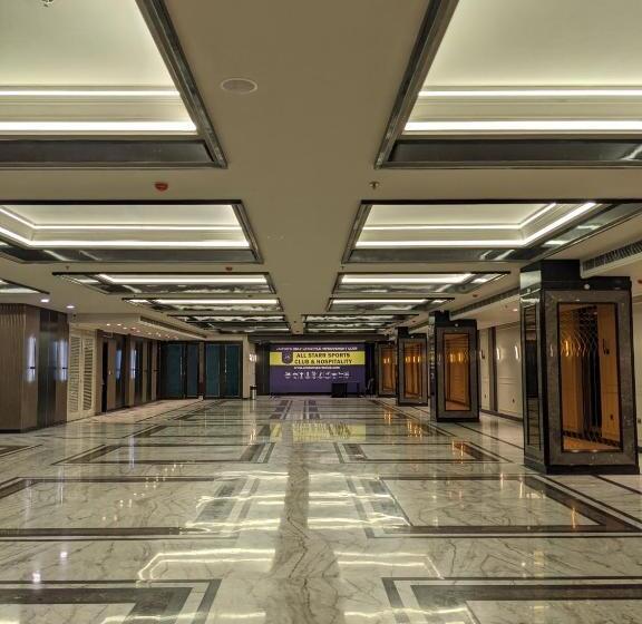 Hotel All Starr Club