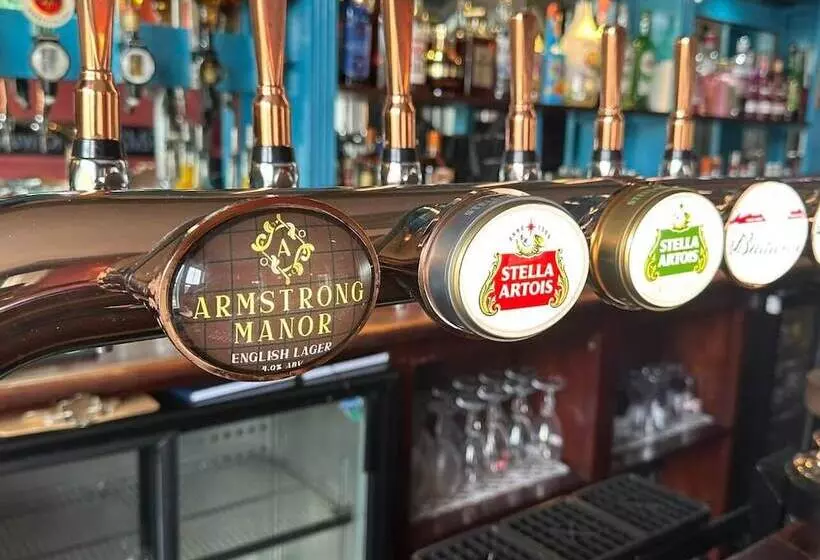 ホテル Armstrong Manor