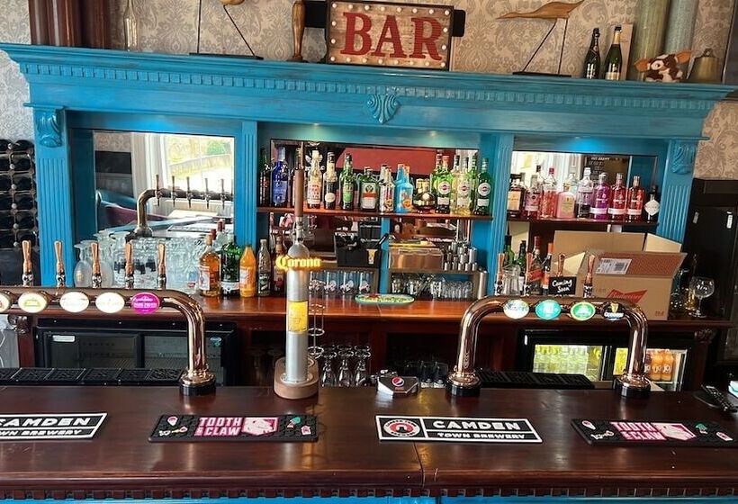 בית מלון כפרי Armstrong Manor